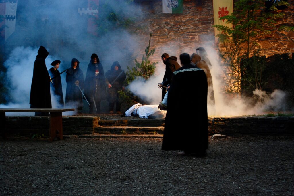image002